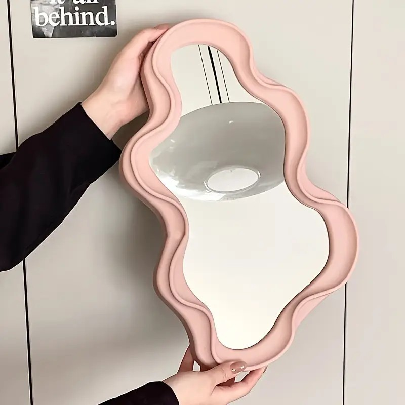 Wavy Shape / Mirror